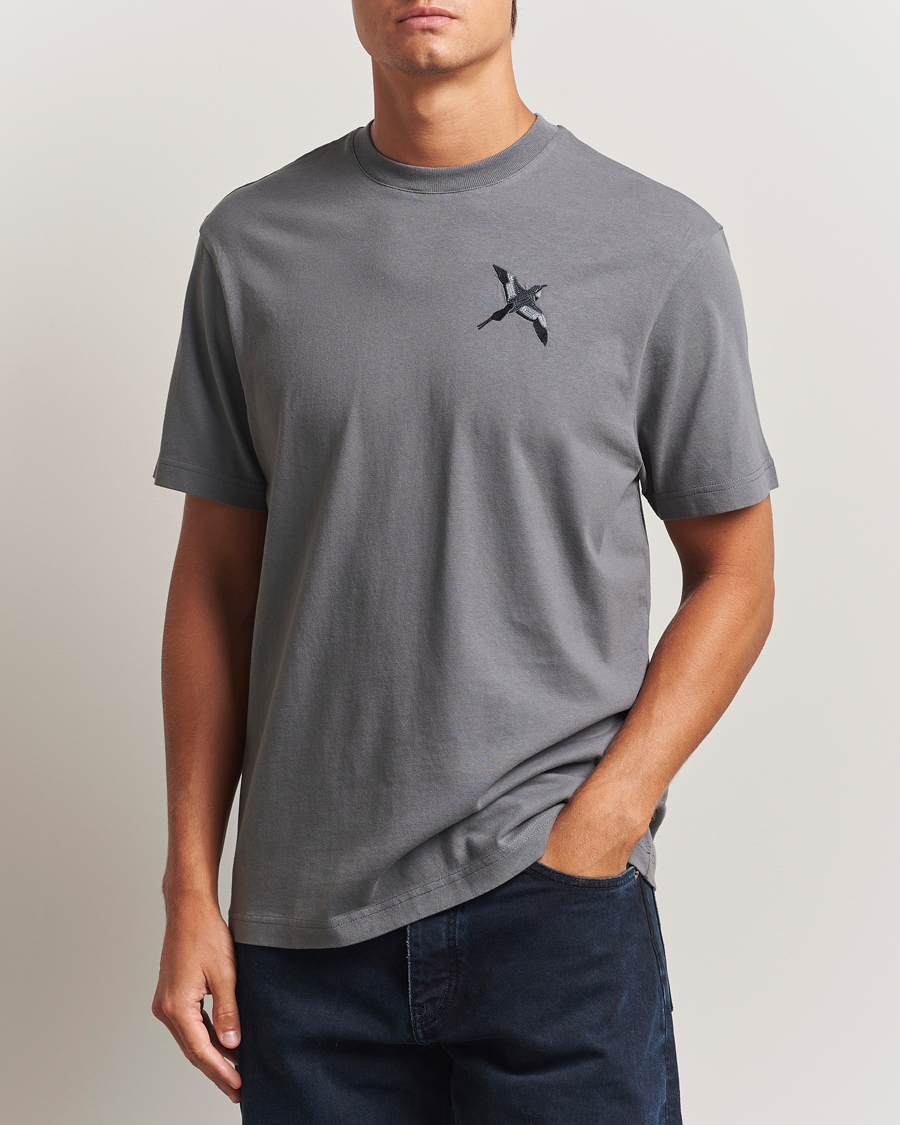 Homme | T-shirts | Axel Arigato | Micro Bee Bird T-Shirt Steel Grey