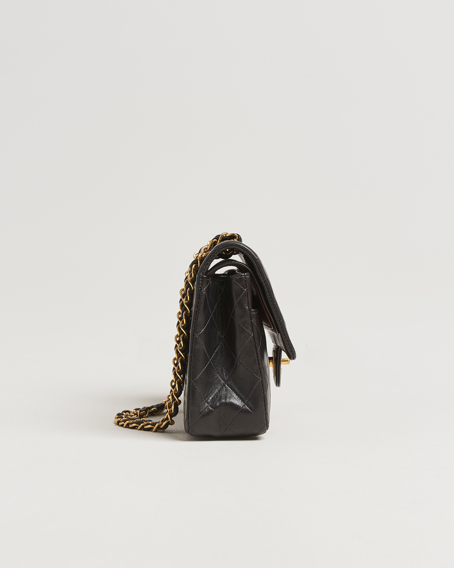 Homme | Gifts for Her | Chanel Pre-Owned | Classic Double Flap Medium Lambskin Black