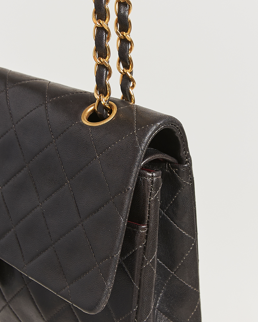 Homme | Gifts for Her | Chanel Pre-Owned | Classic Double Flap Medium Lambskin Black