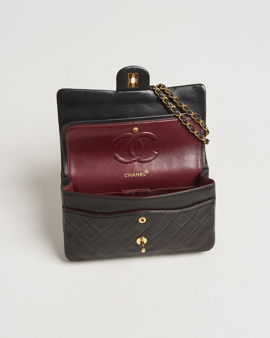 Homme | Gifts for Her | Chanel Pre-Owned | Classic Double Flap Medium Lambskin Black