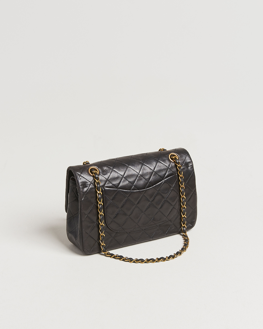 Heren | Gifts for Her | Chanel Pre-Owned | Classic Double Flap Medium Lambskin Black