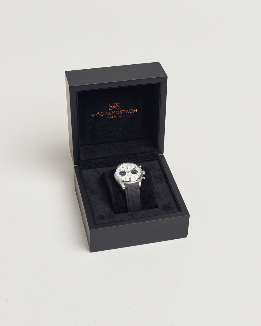 Homme | Sjöö Sandström Royal Steel Chronograph 40mm Black Rubber White Dial | Sjöö Sandström | Royal Steel Chronograph 40mm Black Rubber White Dial