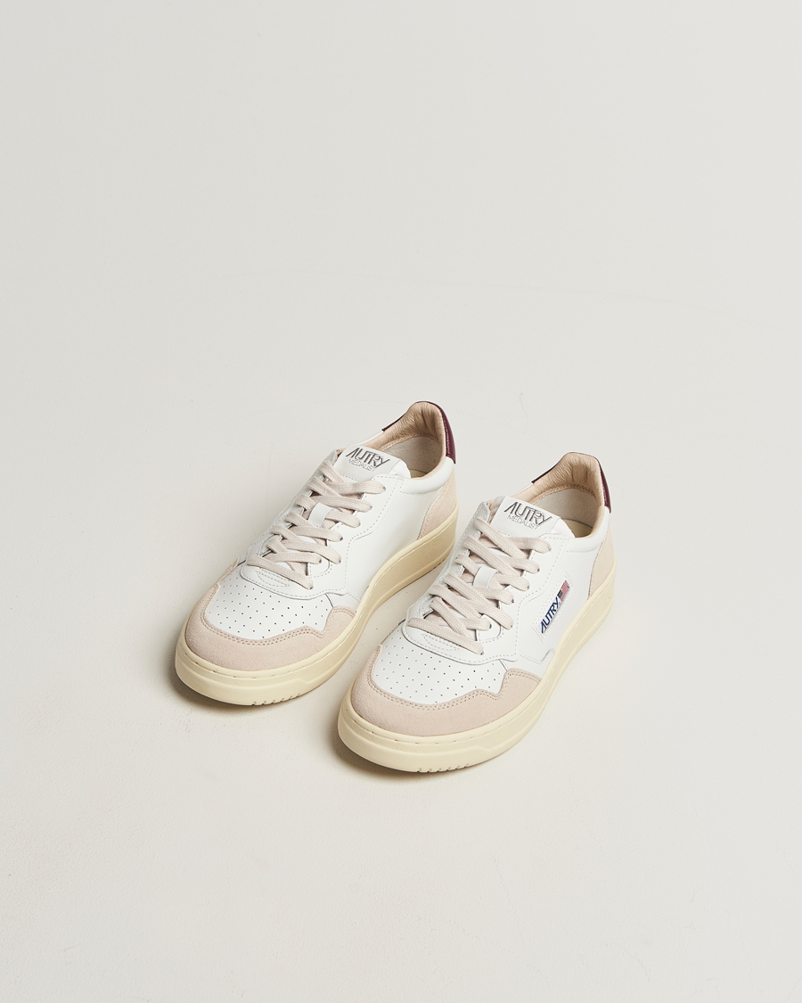 Homme | Baskets | Autry | Medalist Low Sneaker White/Burgundy