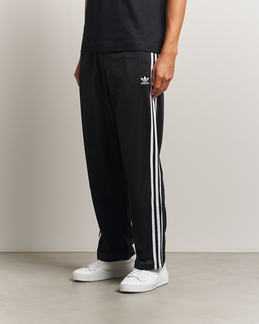 Homme | Pantalons | adidas Originals | Firebird Track Pants Black