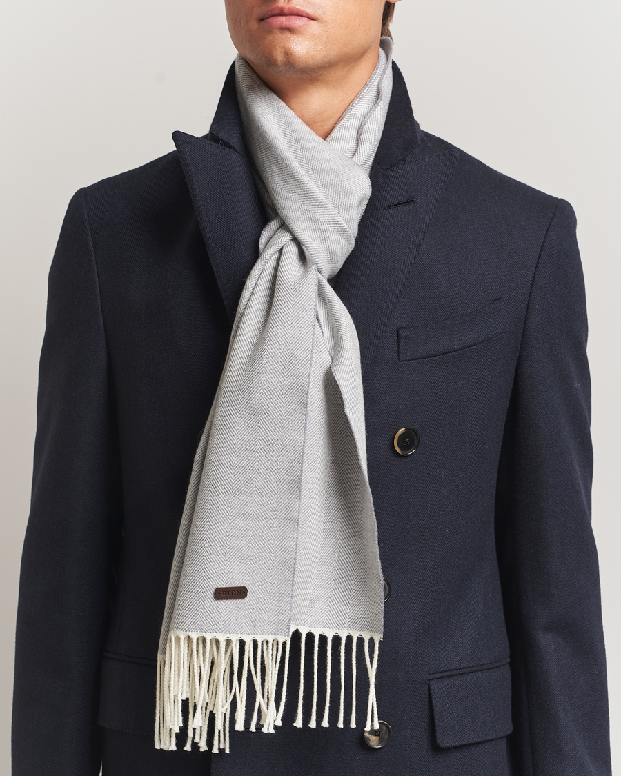 Homme | Écharpes | Eton | Merino Wool Herringbone Scarf Light Grey