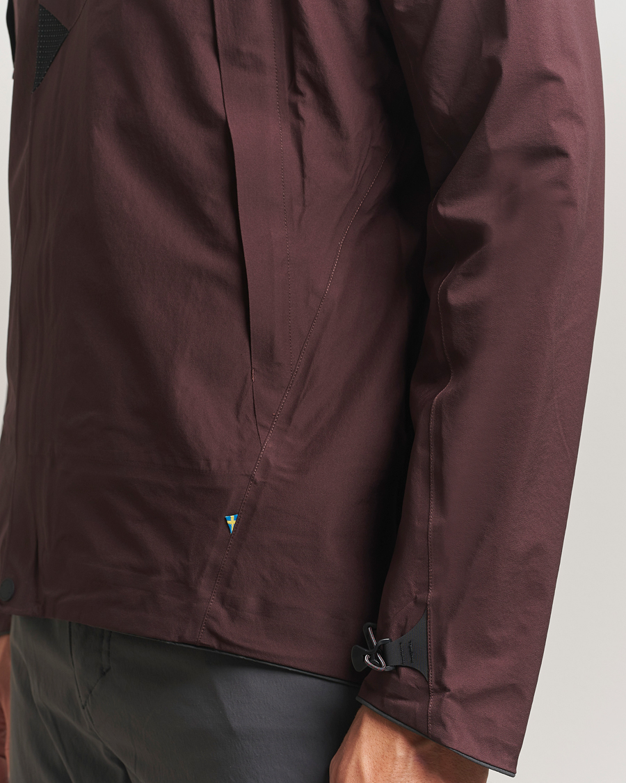 Heren | Jassen | Klättermusen | Asynja Lightweight Waterproof Jacket Amanth Red