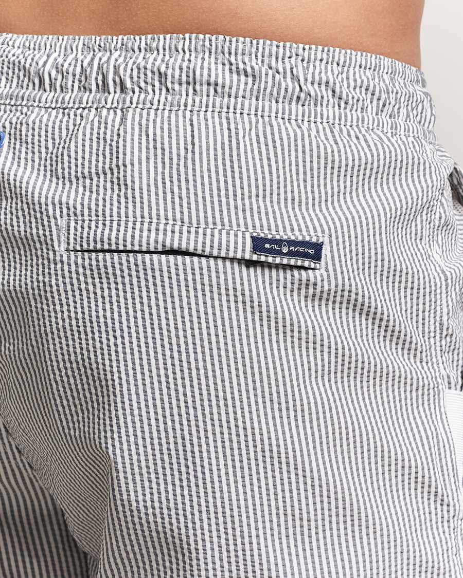 Homme | Maillots De Bain | Sail Racing | Tornado Striped Swimshorts Navy/White
