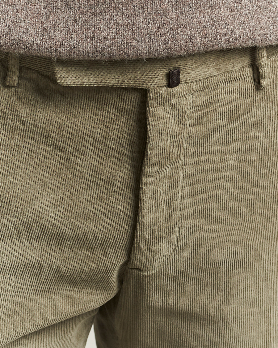 Homme | Pantalons | Incotex | Slim Fit Baby Corduroy Trousers Sage