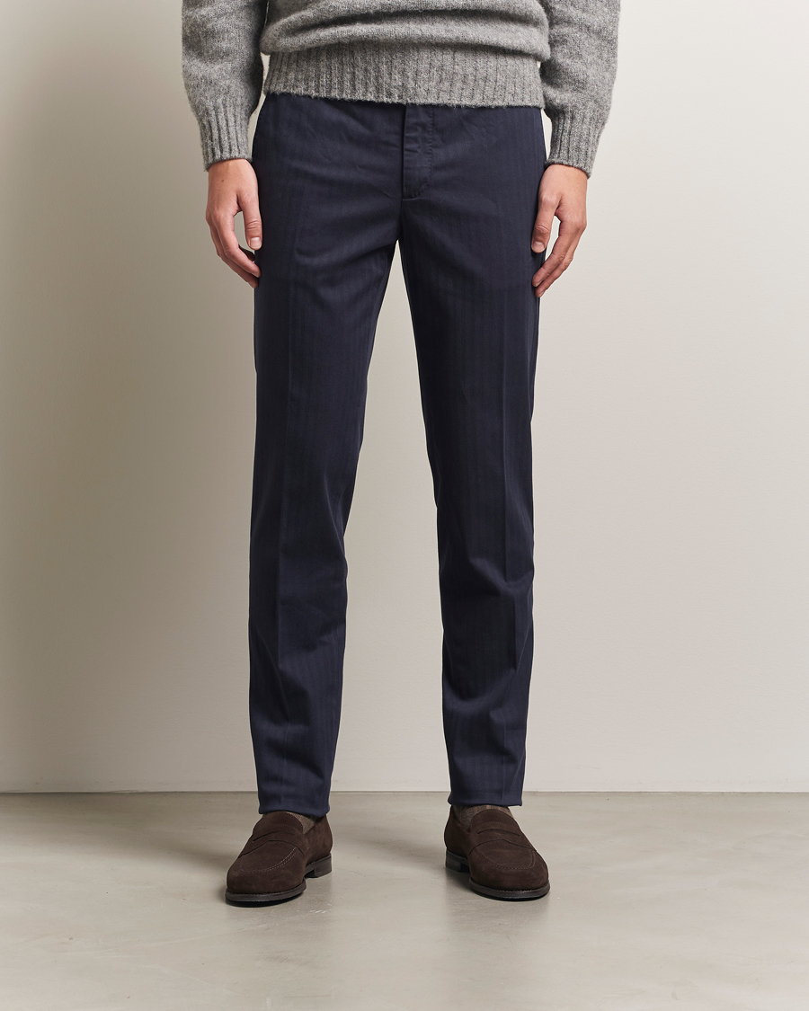 Homme | Pantalons | Incotex | Regular Fit Comfort Herringbone Trousers Navy