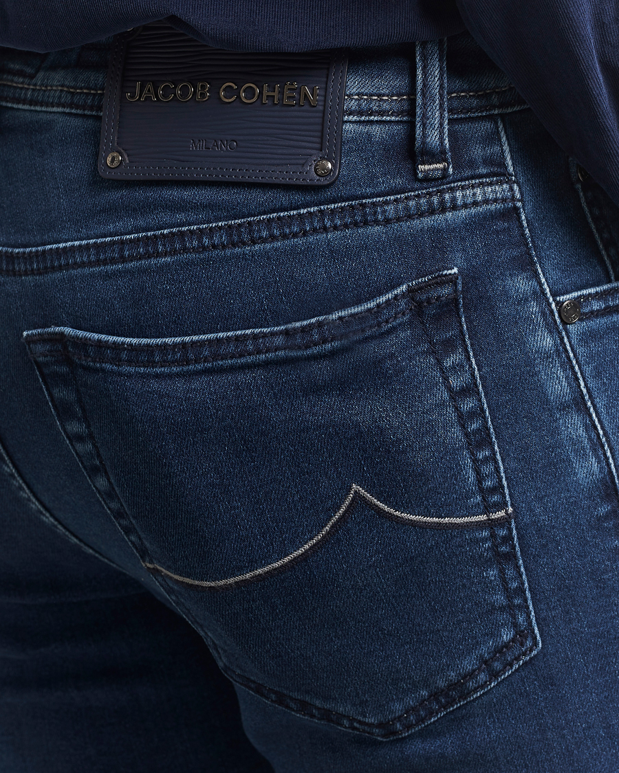 Heren | Jeans | Jacob Cohën | Bard Slim Fit Trunk Patch Stretch Jeans Mid Blue