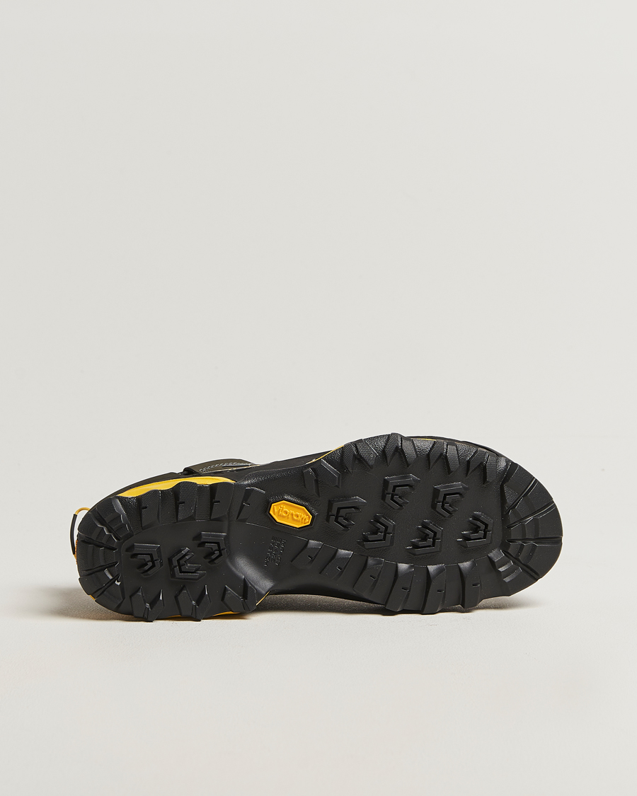 Heren | Trail sneakers | La Sportiva | TX5 GTX Hiking Shoes Carbon/Yellow