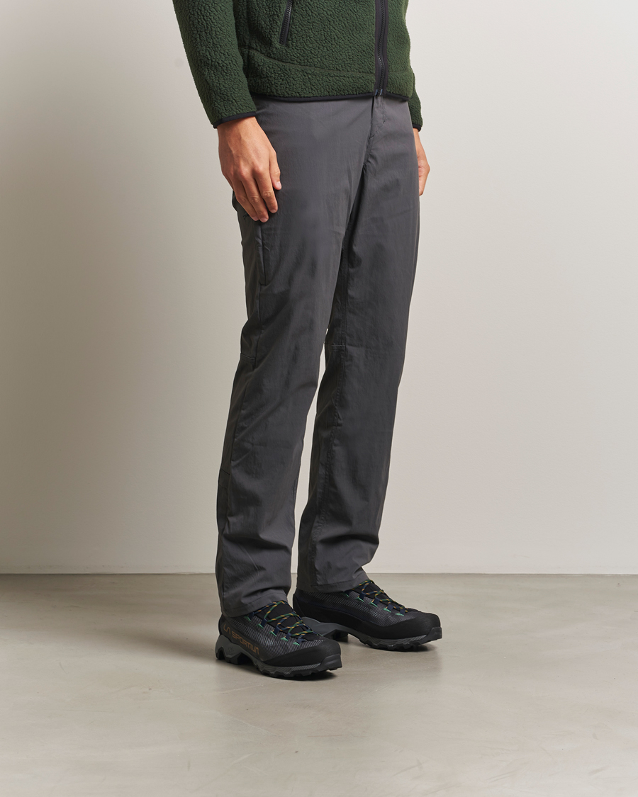 Homme | Chaussures De Randonnée | La Sportiva | Aequilibrium GTX Hiking Boots Carbon/Jungle