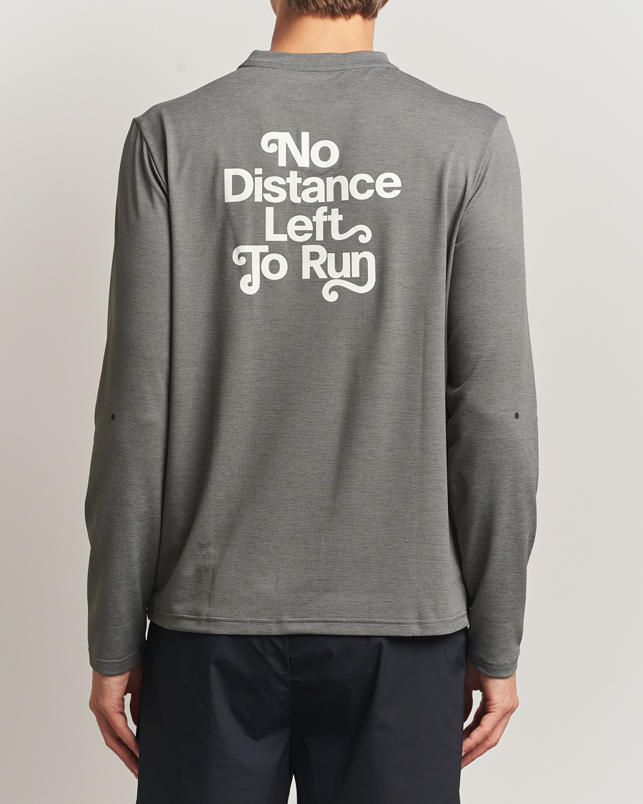 Homme | T-shirts | Pas Normal Studios | Balance Long Sleeve T-Shirt Medium Grey