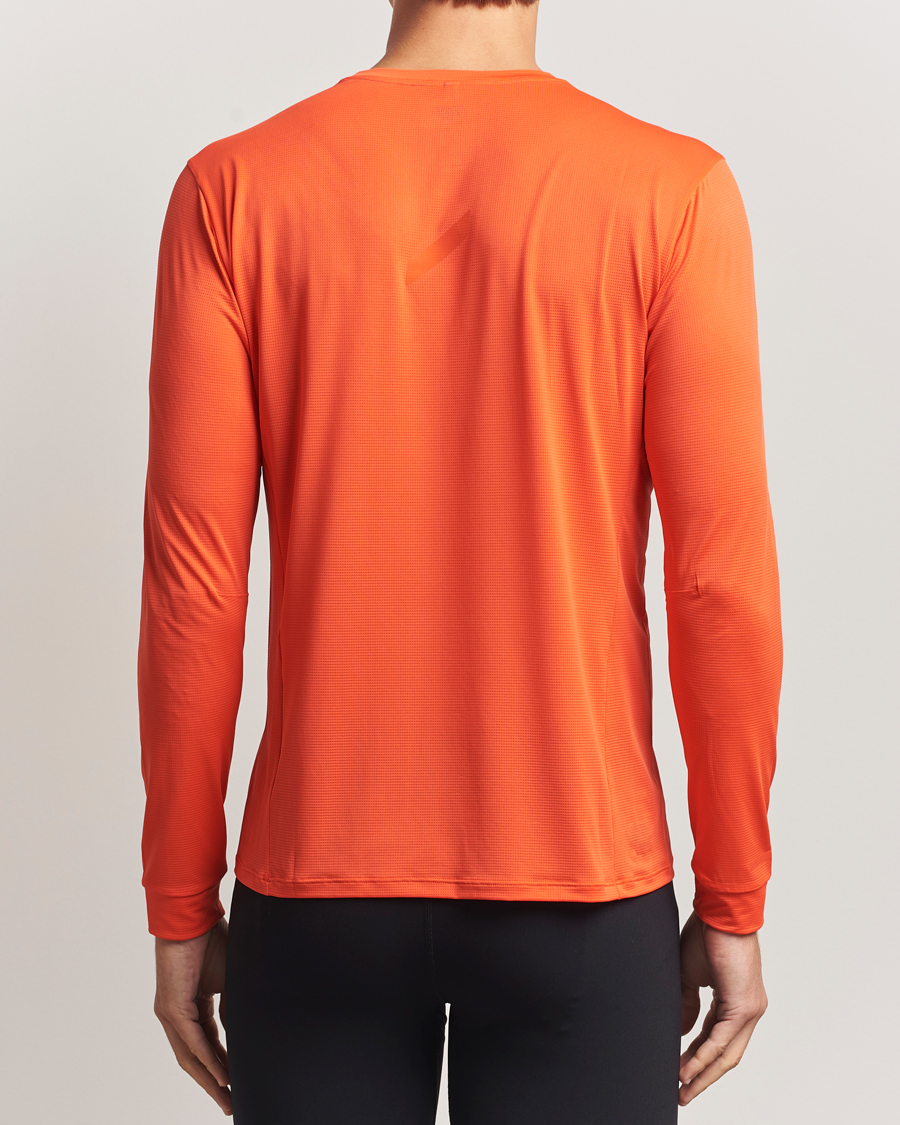 Homme | T-shirts | SOAR Running | Long Sleeve Tech Tee Orange