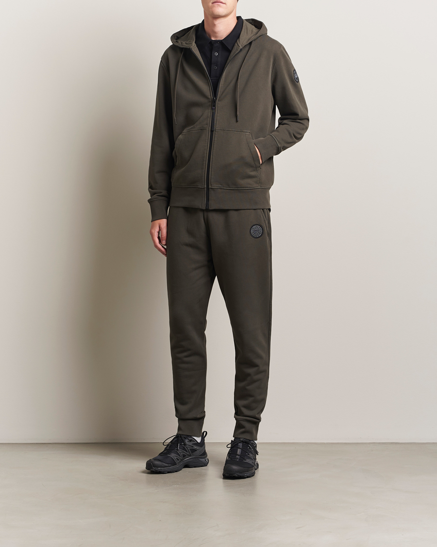 Homme | Pantalons | Canada Goose Black Label | Huron Sweatpants Volcano