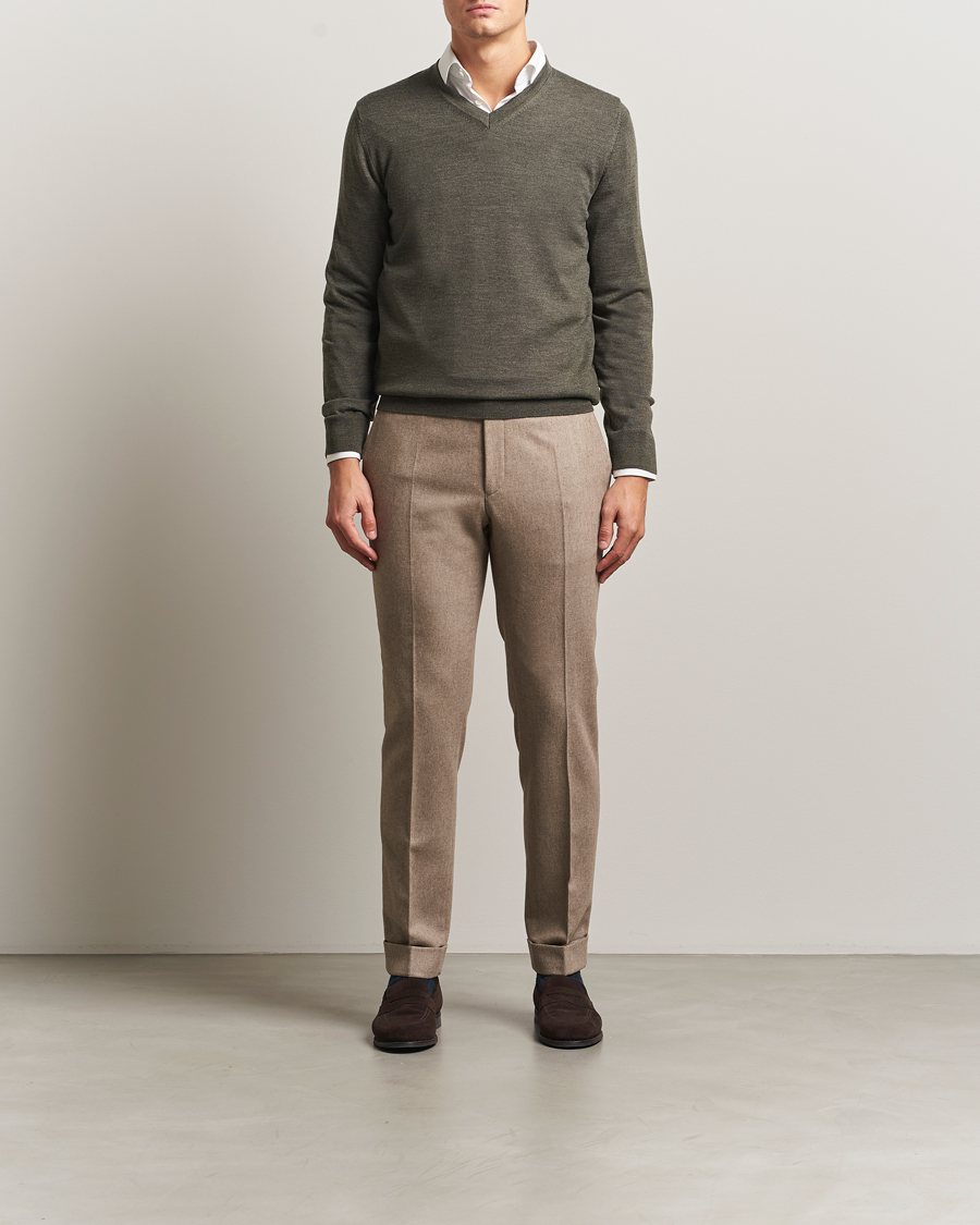 Homme | Pulls Et Tricots | Charles Tyrwhitt | Pure Merino V-Neck Jumper Olive Green