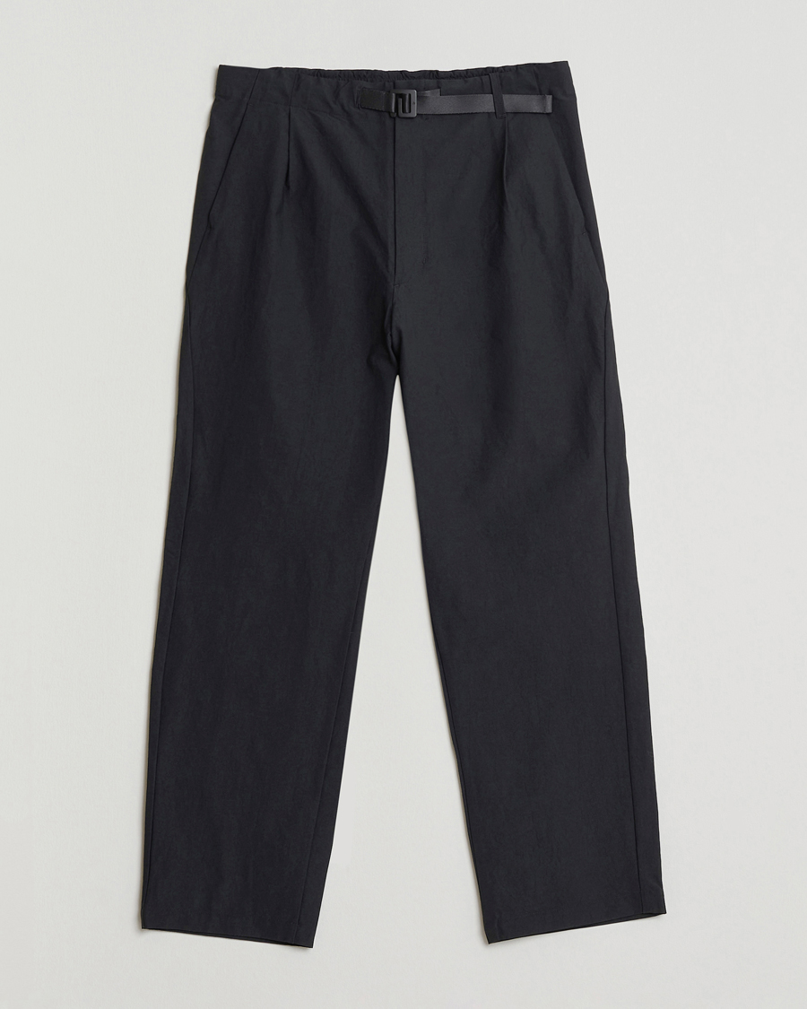 Heren | Broeken | Goldwin | One Tuck Tapered Pants Black