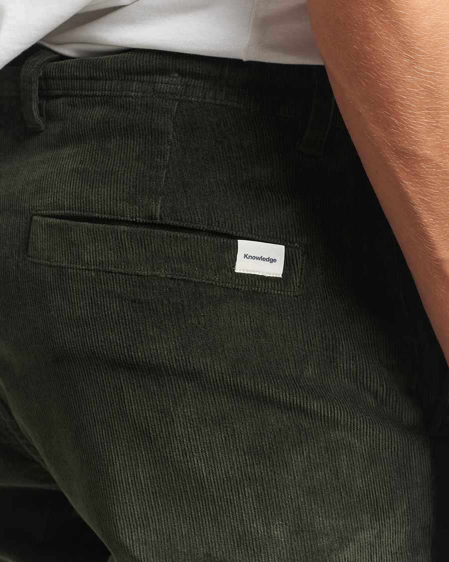Homme | Pantalons | KnowledgeCotton Apparel | Chuck Regular Cord Trousers Olive