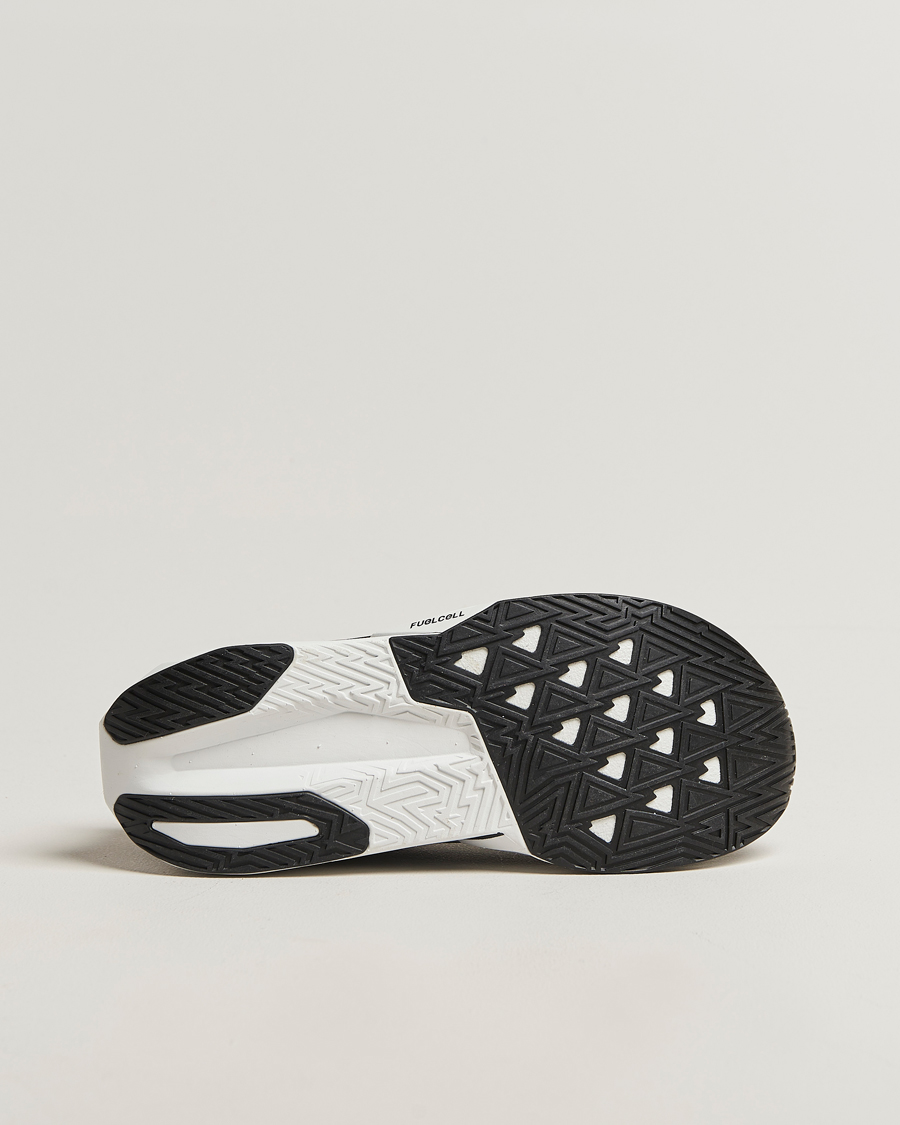 Homme | Chaussures De Running | New Balance Running | FuelCell Rebel V5 Black