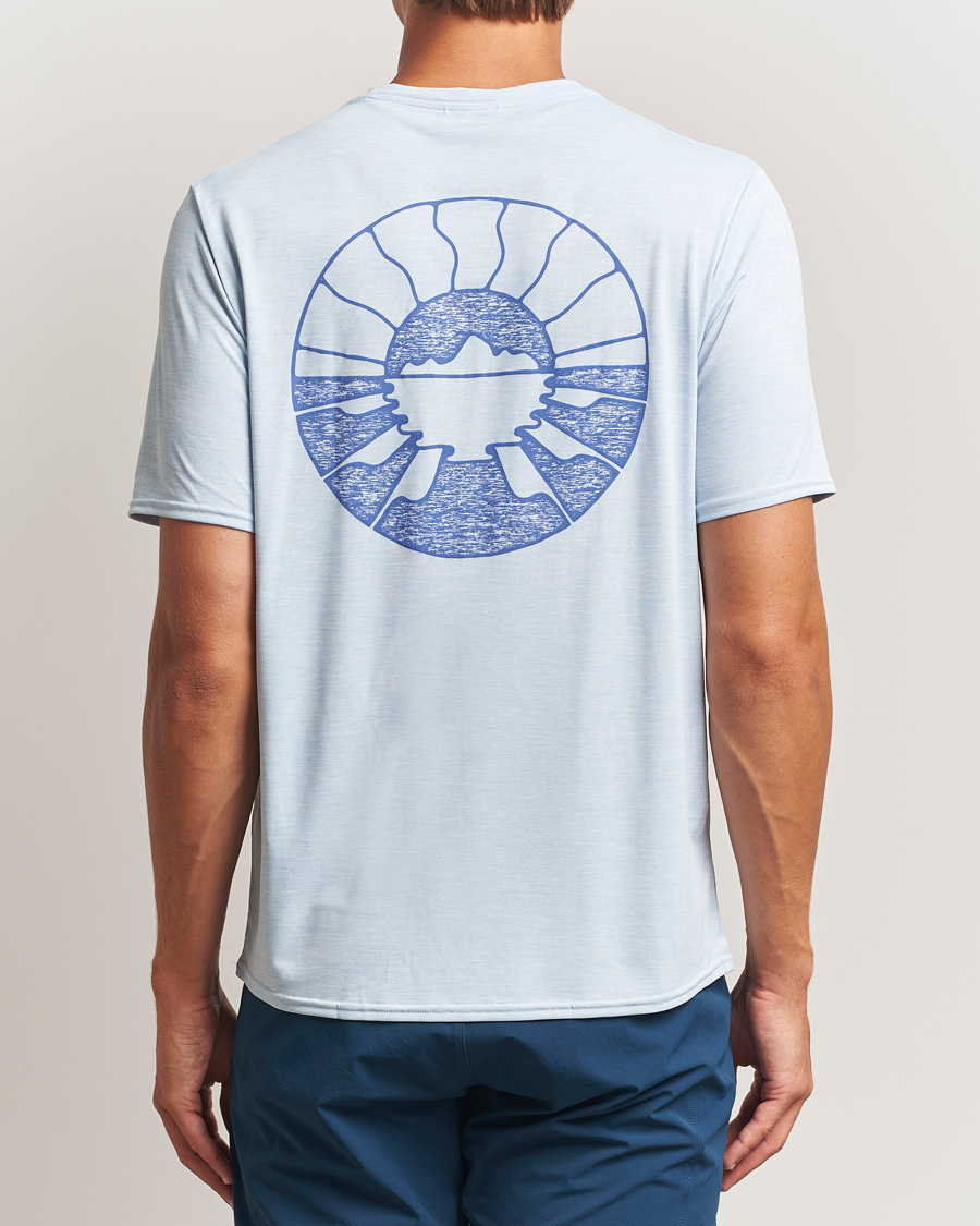 Heren | T-shirts | Patagonia | Cap Cool Daily Graphic T-Shirt Fleck Blue