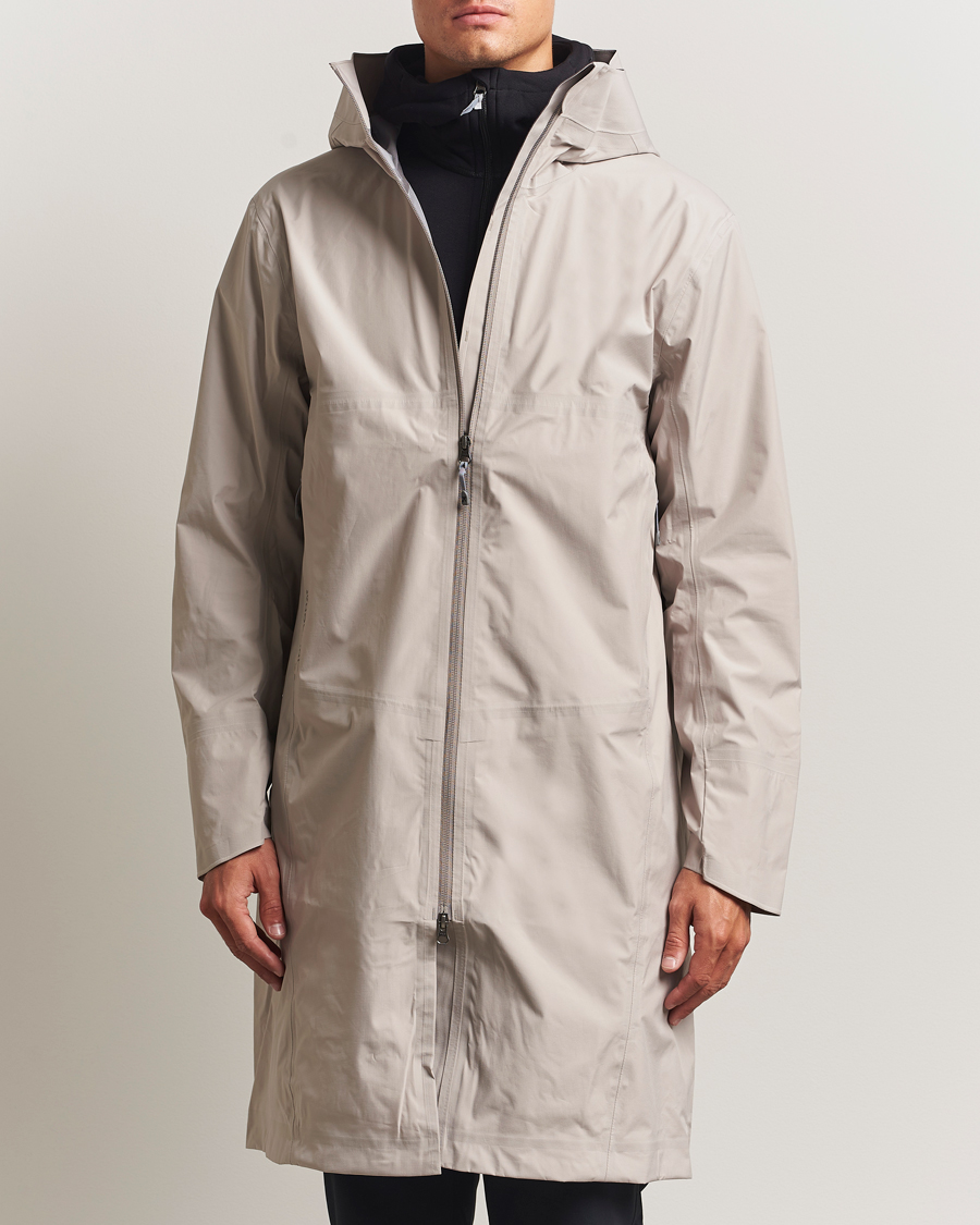 Heren | Jassen | Houdini | One Waterproof Parka Sandstorm