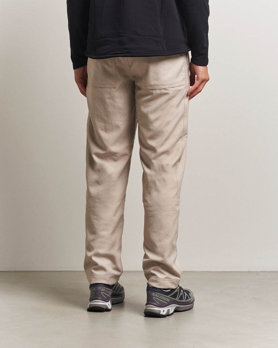 Homme | Pantalons | Houdini | Corespun Chore Pants Sandstorm
