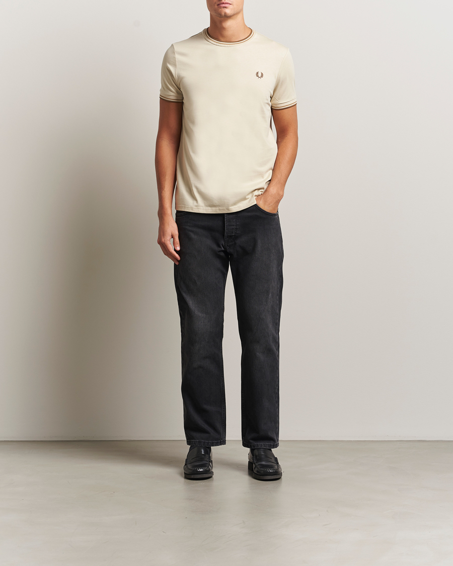 Heren | T-shirts | Fred Perry | Twin Tipped T-Shirt Oatmeal
