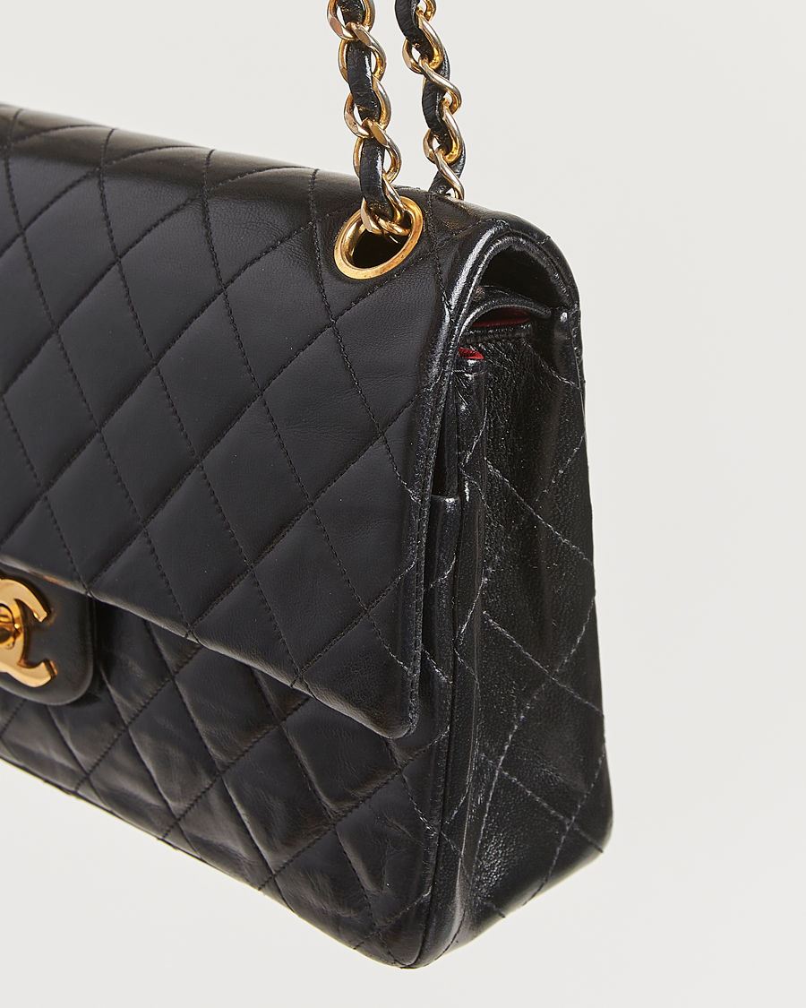 Homme | Gifts for Her | Chanel Pre-Owned | Classic Double Flap Medium Lambskin Black
