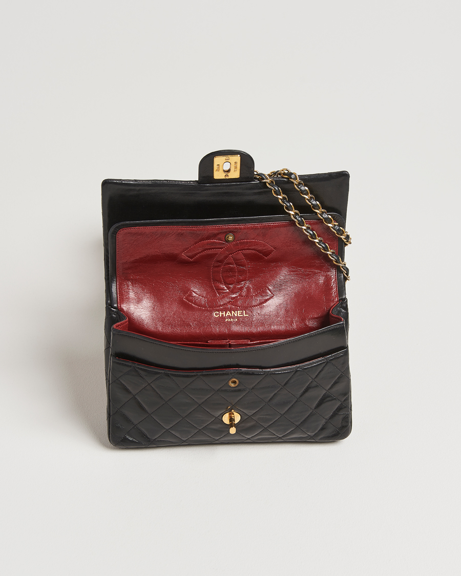 Homme | Gifts for Her | Chanel Pre-Owned | Classic Double Flap Medium Lambskin Black