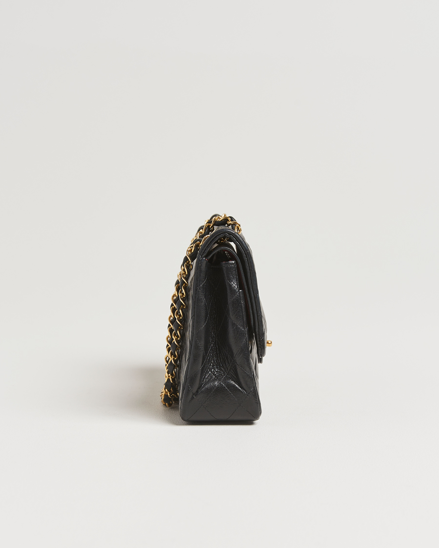 Homme | Pre-Owned & Vintage Bags | Chanel Pre-Owned | Classic Double Flap Medium Lambskin Black