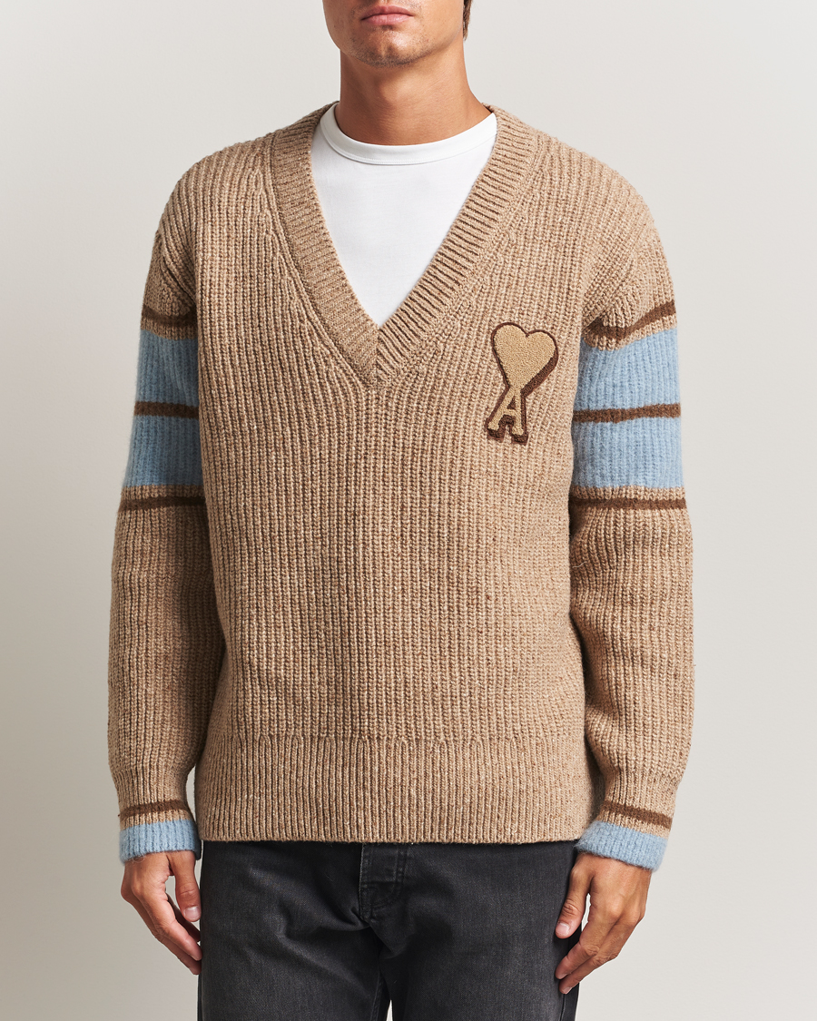 Heren | Truien | AMI | Ribbed Wool Knitted V-Neck Camel
