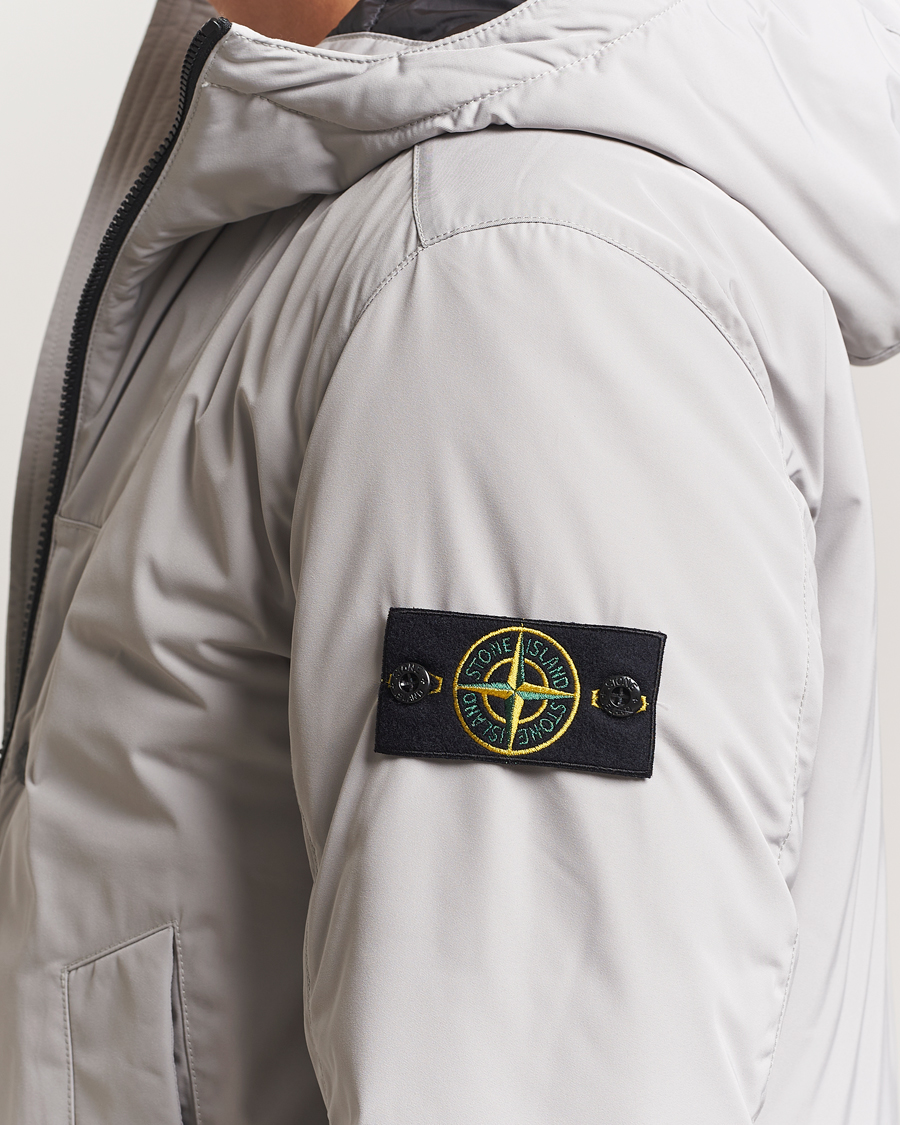 Homme | Manteaux Et Vestes | Stone Island | Micro Twill Primaloft Padded Hood Jacket Pearl Grey