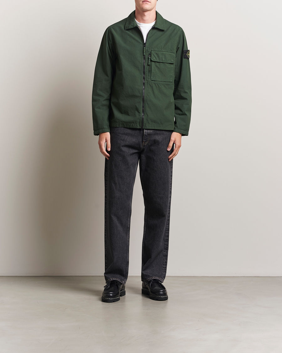 Homme | Chemises | Stone Island | Garment Dyed Organic Cotton Zip Overshirt Green