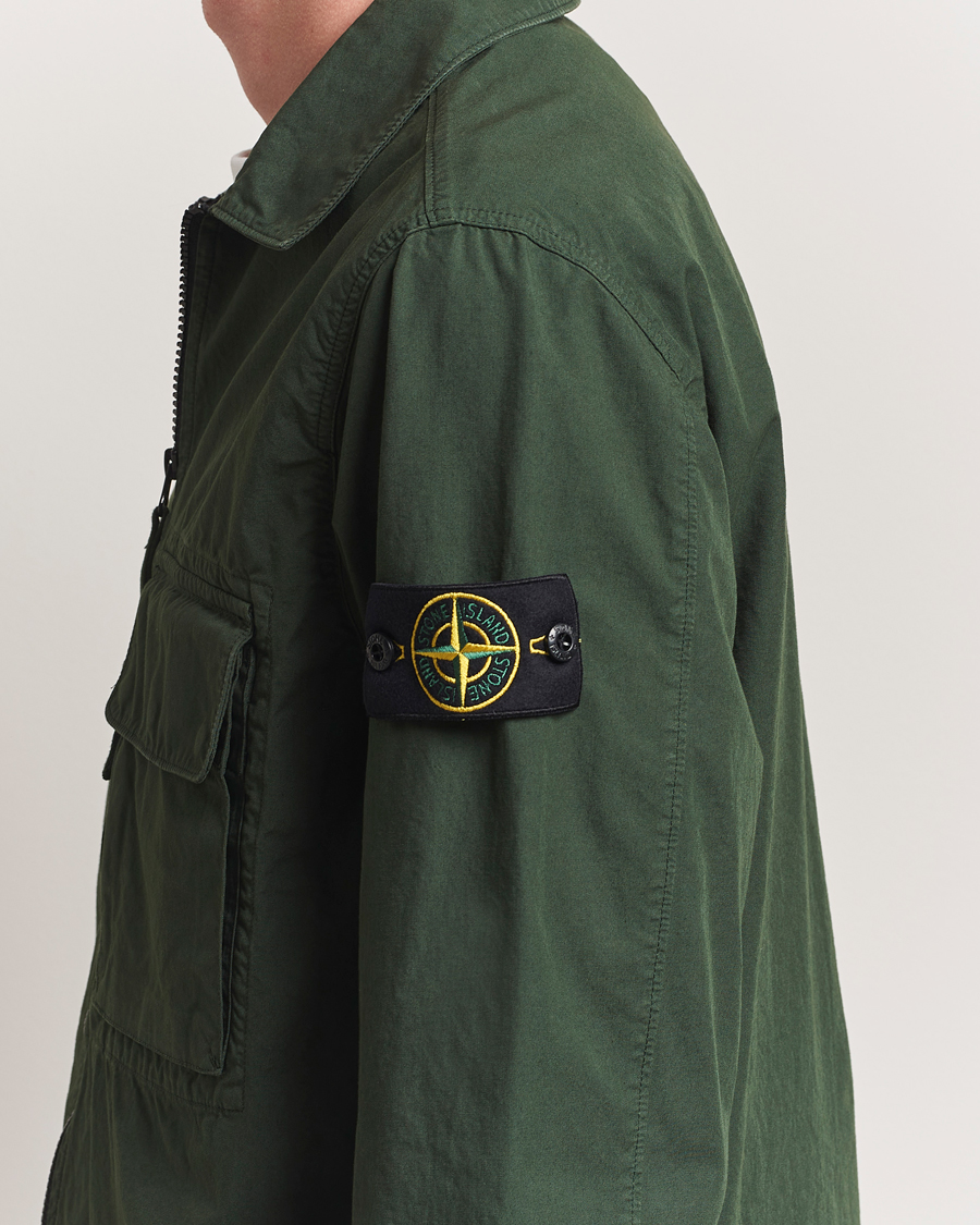 Homme | Chemises | Stone Island | Garment Dyed Organic Cotton Zip Overshirt Green