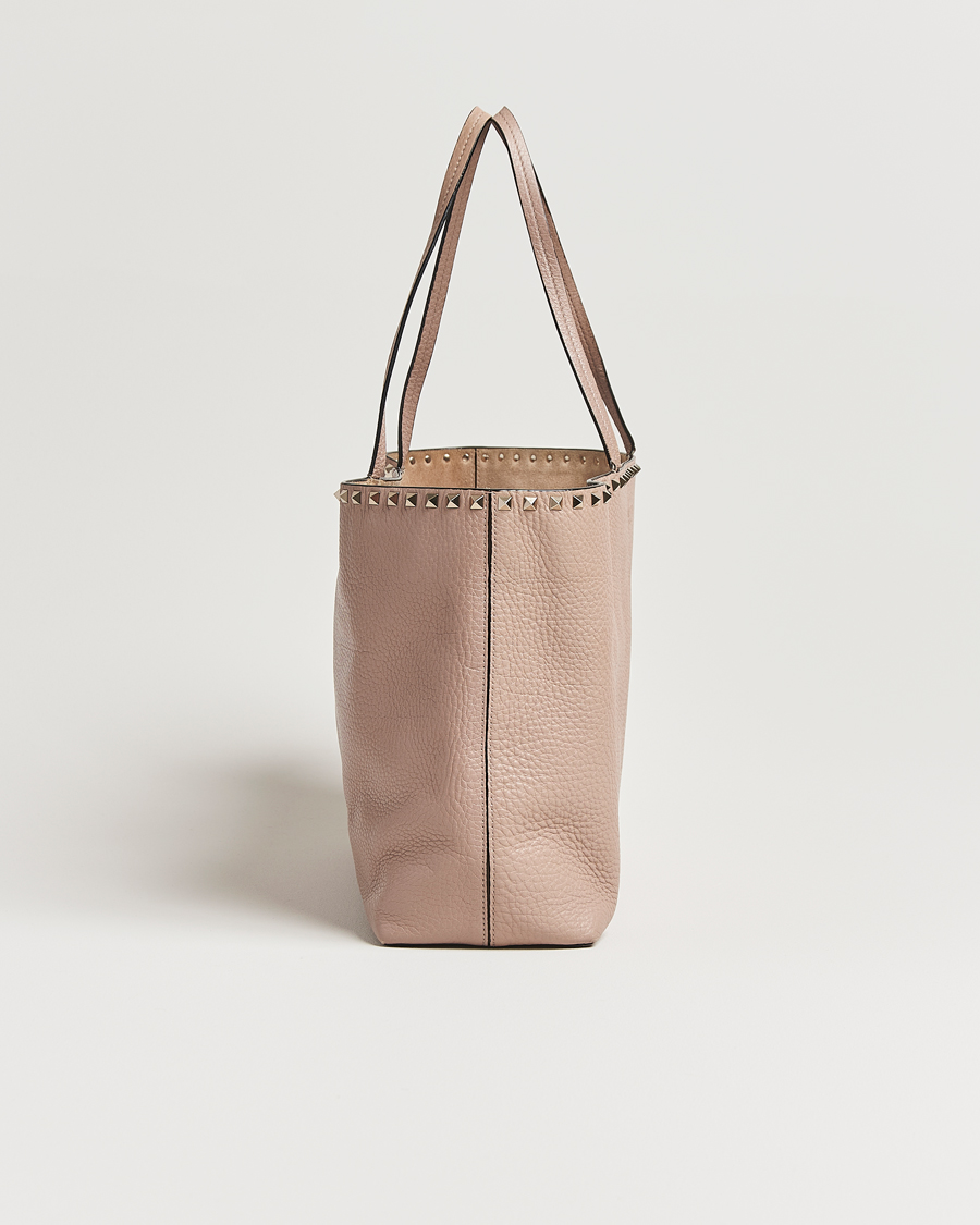 Homme | Pre-Owned & Vintage Bags | Valentino Pre-Owned | Medium Rockstud Tote Bag Poudre