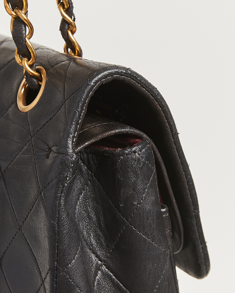 Homme | Gifts for Her | Chanel Pre-Owned | Classic Double Flap Medium Lambskin Black