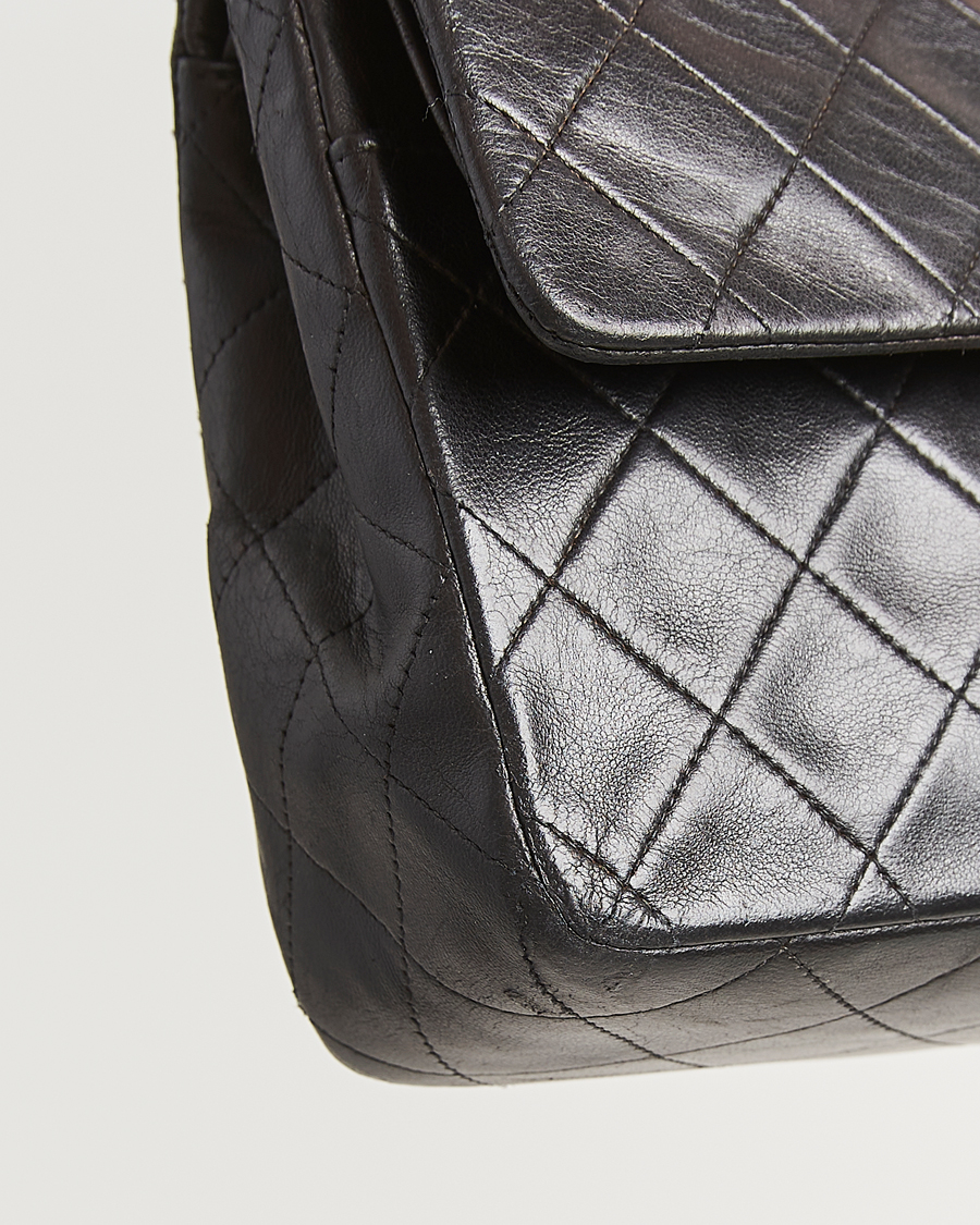 Homme | Gifts for Her | Chanel Pre-Owned | Classic Double Flap Medium Lambskin Black