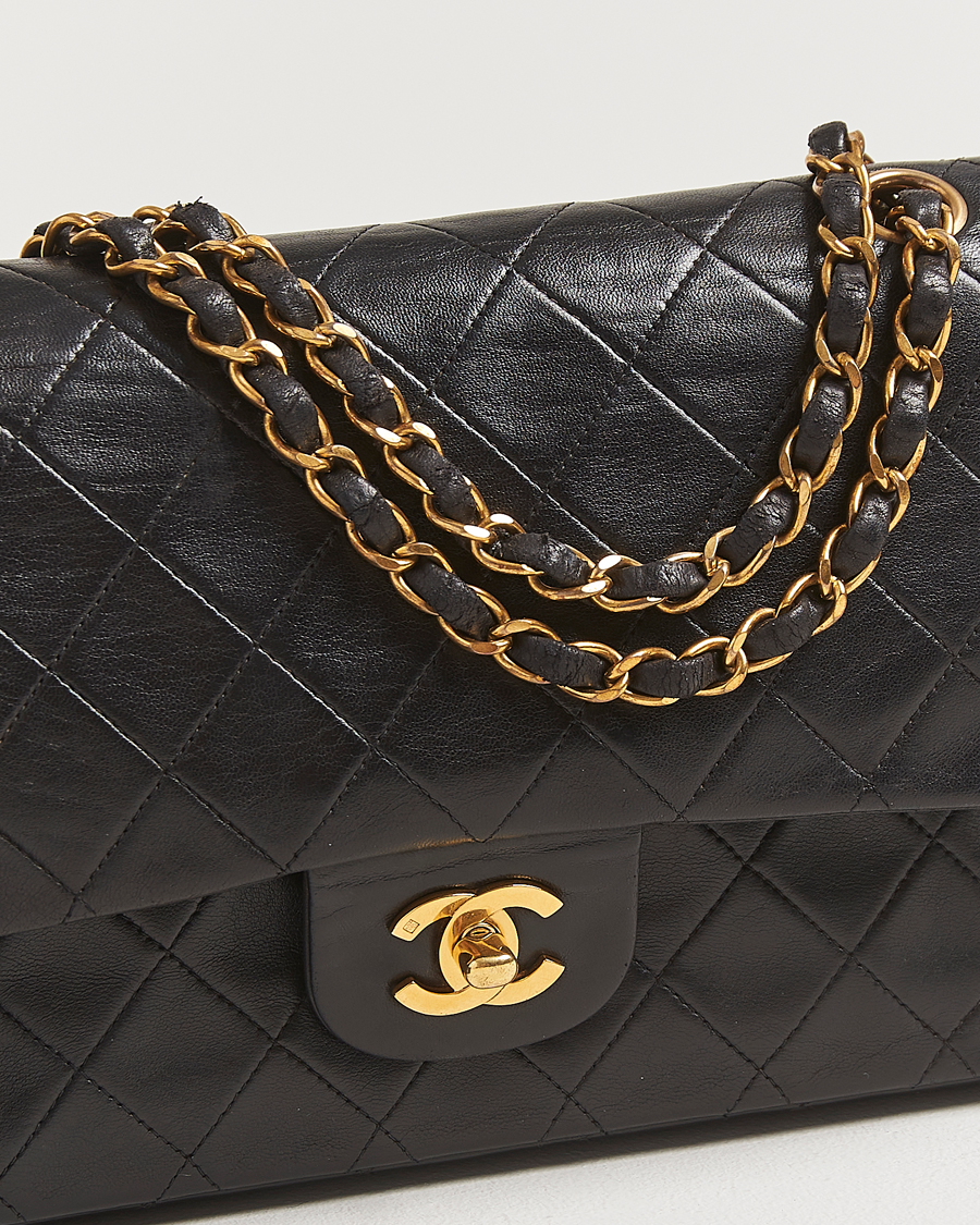 Homme | Gifts for Her | Chanel Pre-Owned | Classic Double Flap Medium Lambskin Black