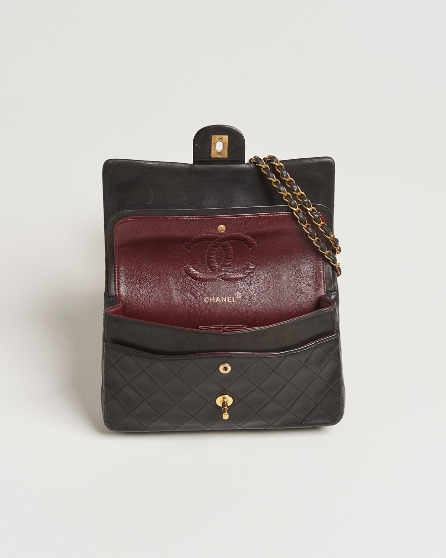 Homme | Gifts for Her | Chanel Pre-Owned | Classic Double Flap Medium Lambskin Black