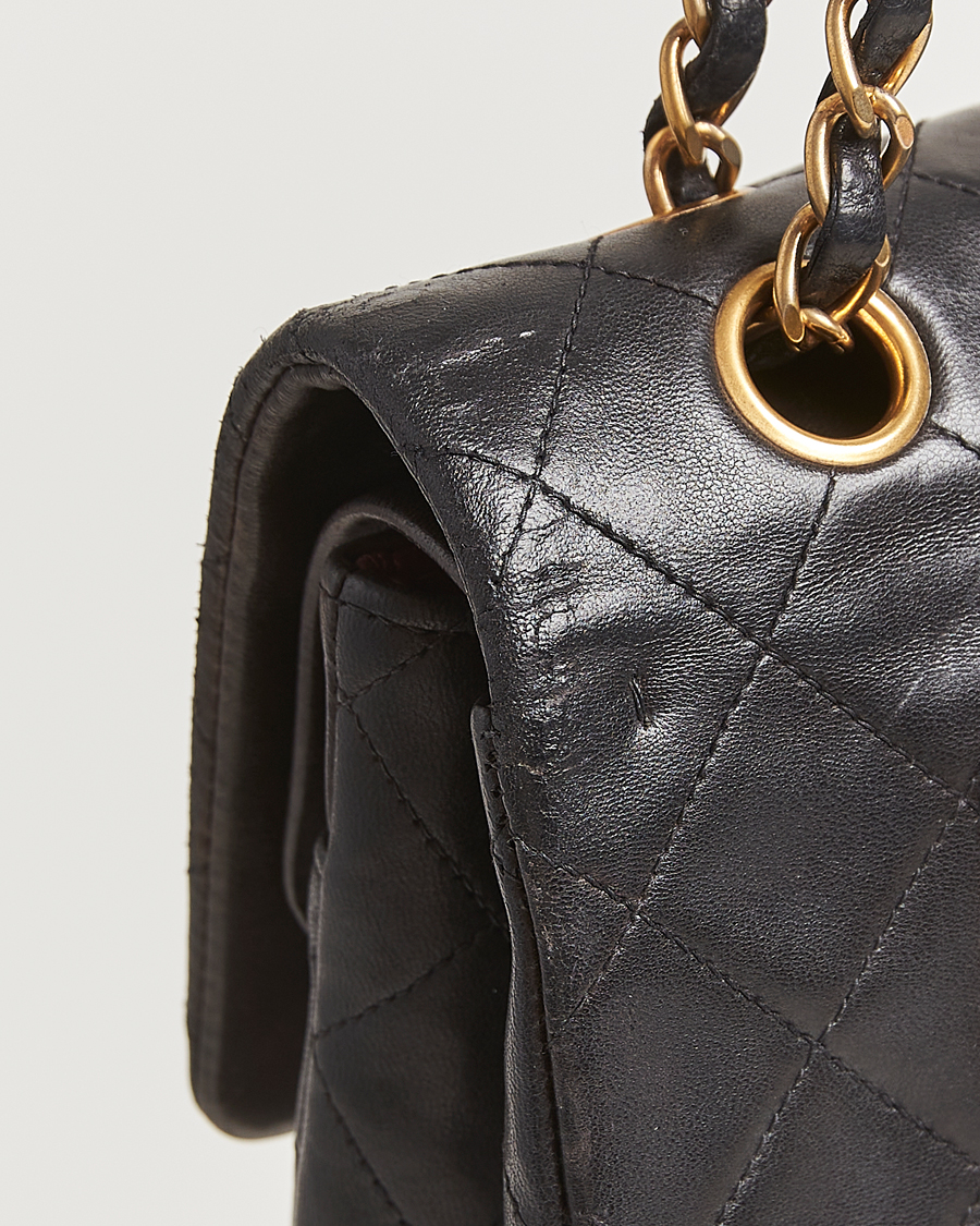 Homme | Gifts for Her | Chanel Pre-Owned | Classic Double Flap Medium Lambskin Black