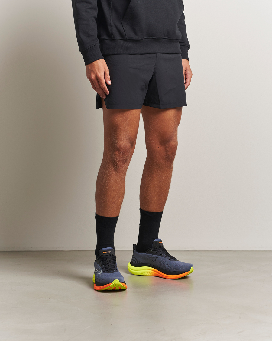 Homme | Chaussures De Running | Saucony | Triumph 23 Running Sneaker Shadow/Vizi