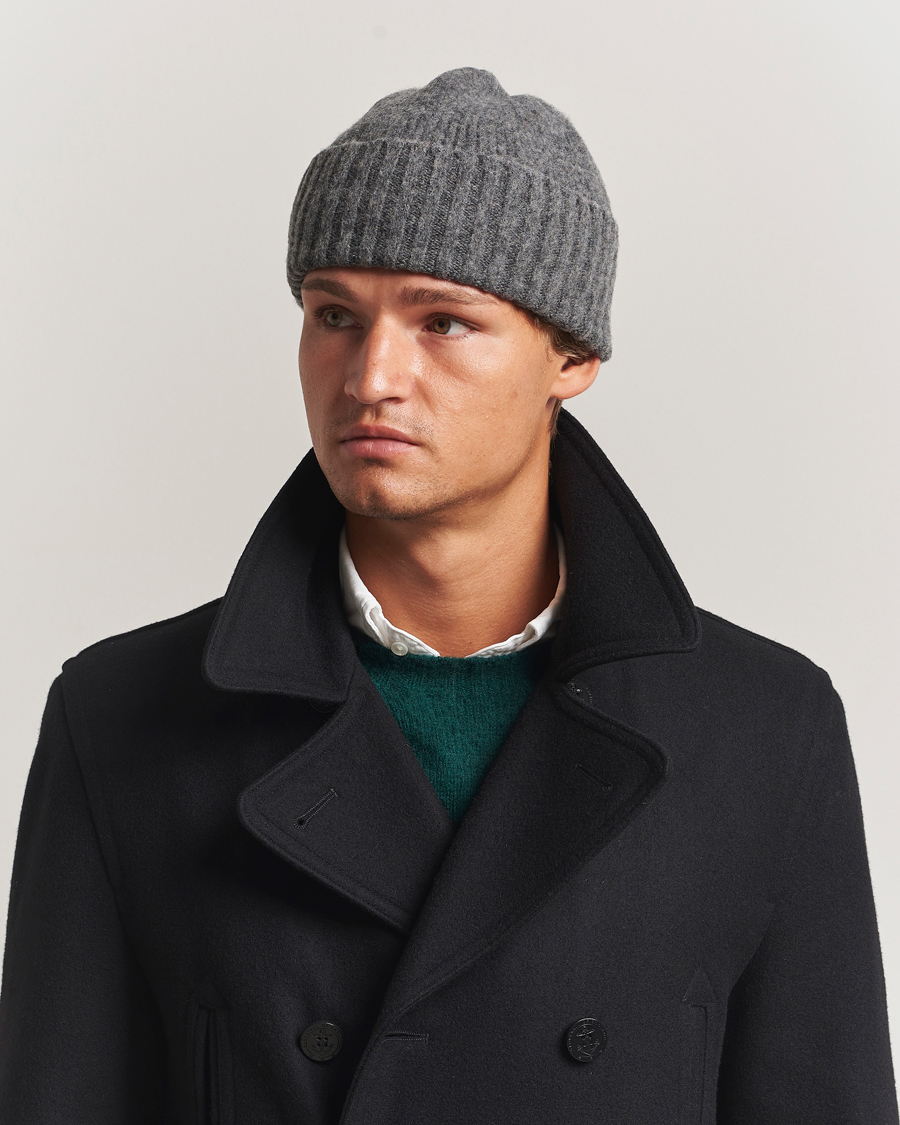 Homme | Bonnets | Robert Mackie | Rona Ribbed Shaggy Lambswool Beanie Dark Grey
