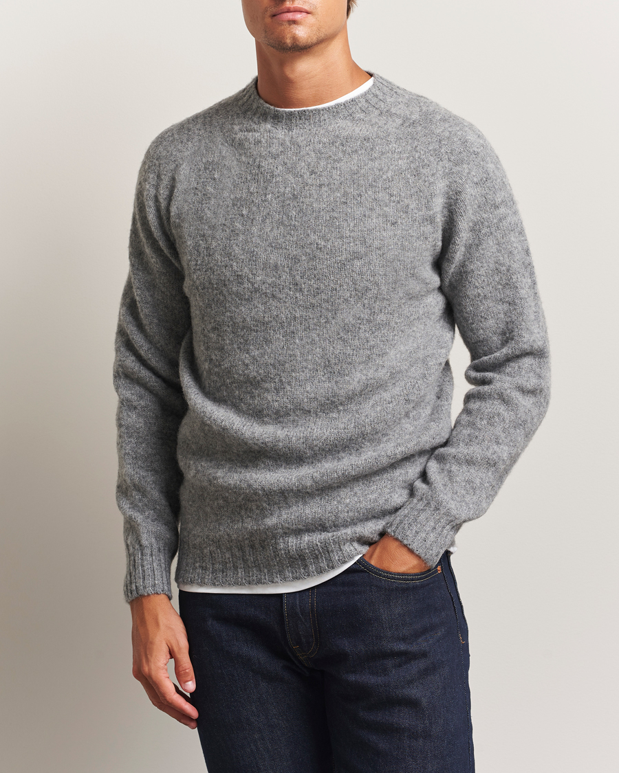 Heren | Truien | Harley Of Scotland | Brushed Supersoft Lambswool Crewneck Mid Grey