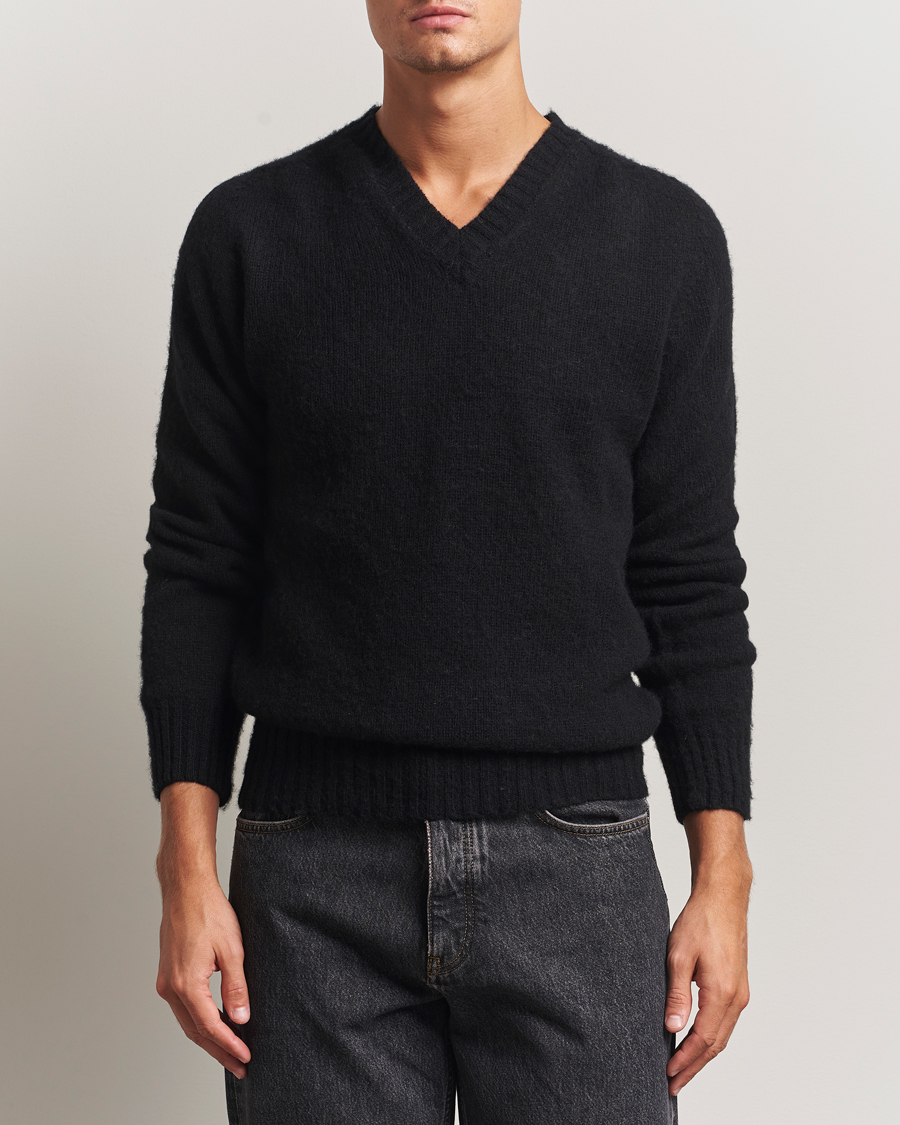 Heren | Truien | Harley Of Scotland | Brushed Supersoft Lambswool V-Neck Black