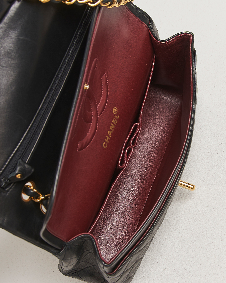 Homme | Pre-Owned & Vintage Bags | Chanel Pre-Owned | Classic Double Flap Medium Black