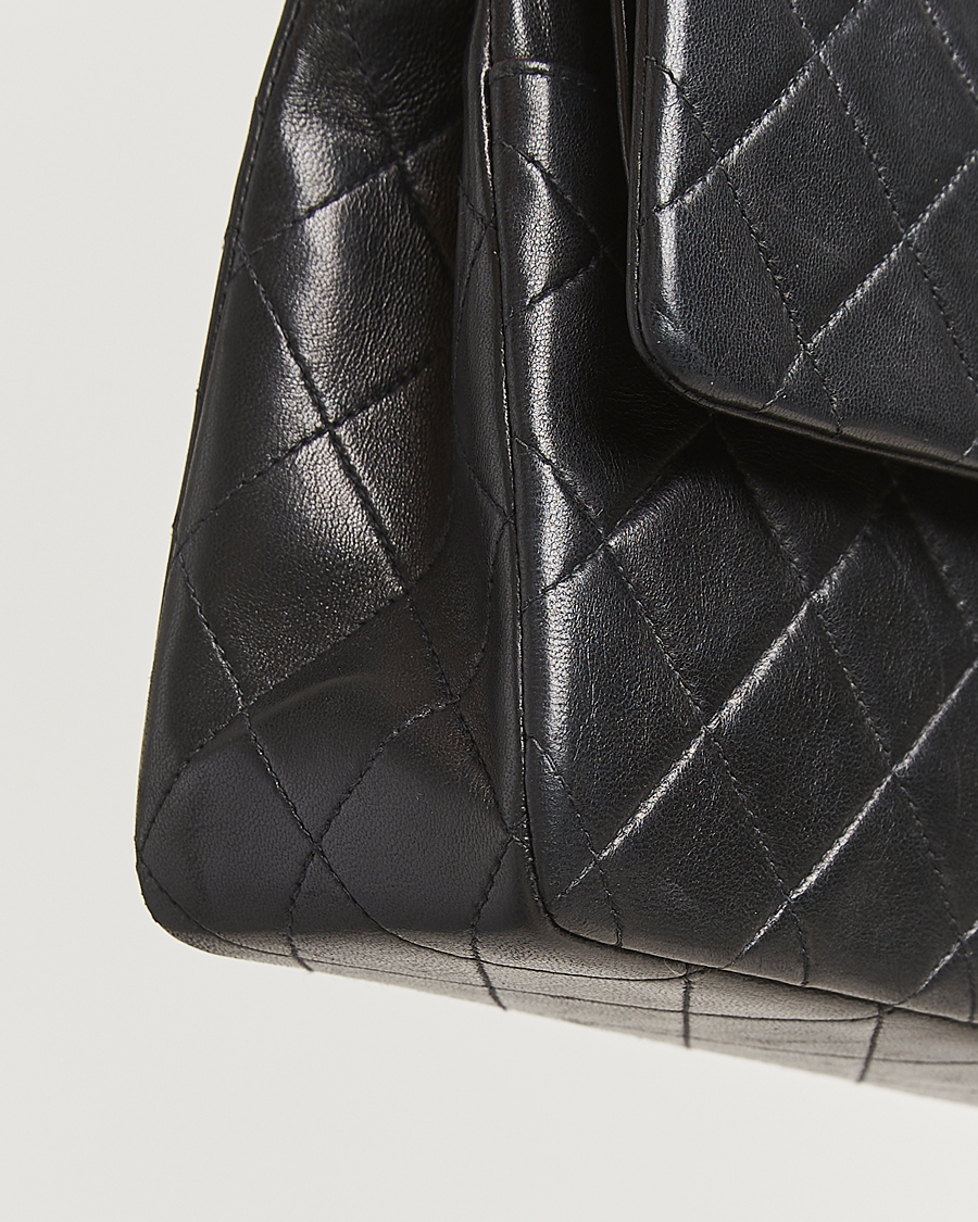 Homme | Pre-Owned & Vintage Bags | Chanel Pre-Owned | Classic Double Flap Medium Black