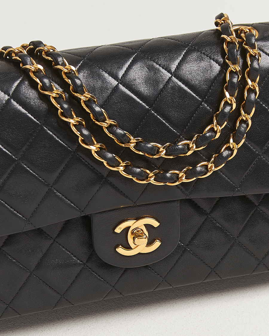 Homme | Pre-Owned & Vintage Bags | Chanel Pre-Owned | Classic Double Flap Medium Black