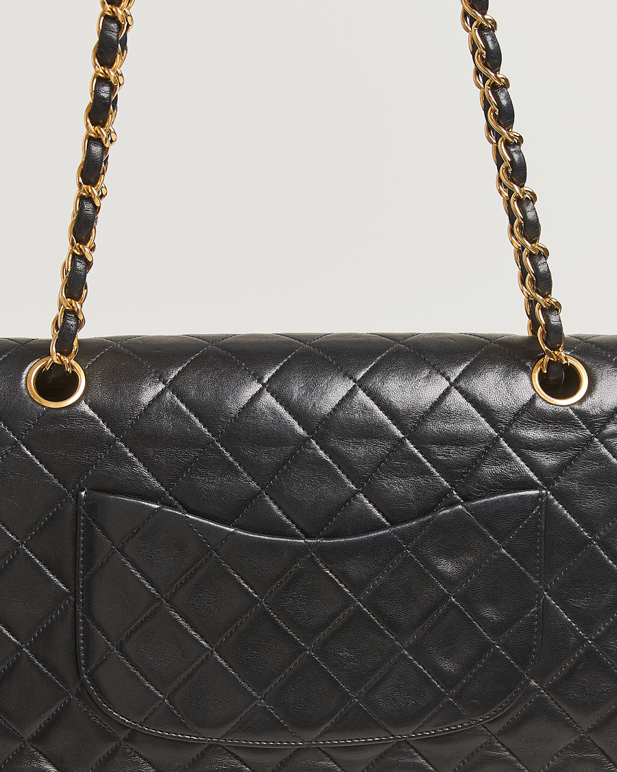 Homme | Pre-Owned & Vintage Bags | Chanel Pre-Owned | Classic Double Flap Medium Black