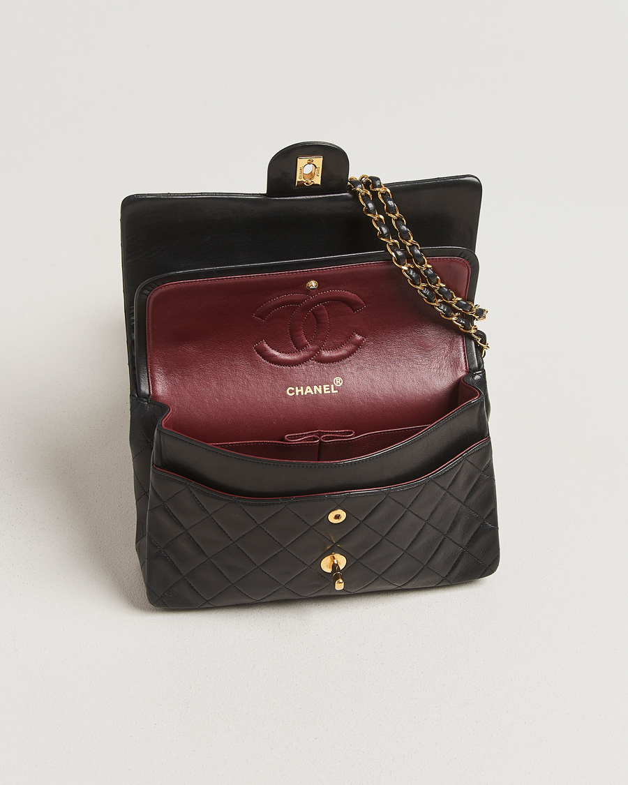 Homme | Pre-Owned & Vintage Bags | Chanel Pre-Owned | Classic Double Flap Medium Black