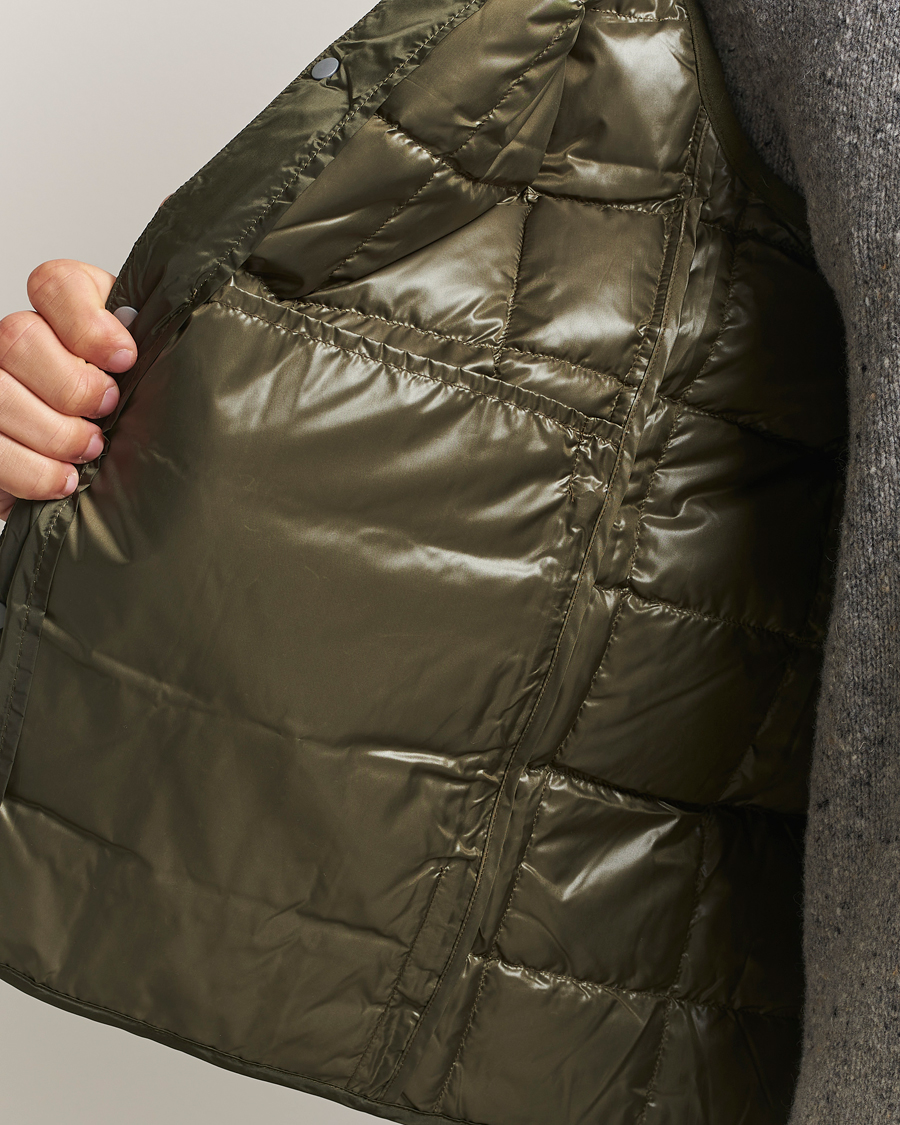Homme | Gilets | TAION | V-Neck Lightweight Down Vest Dark Olive